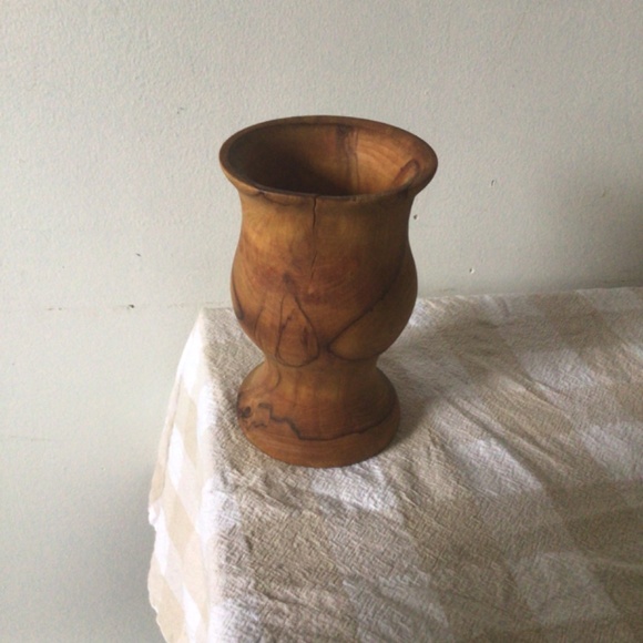 Turned wooden vase - Picture 3 of 3